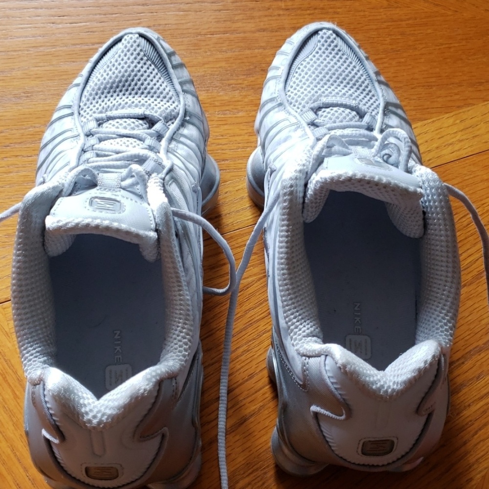 Nike Shox